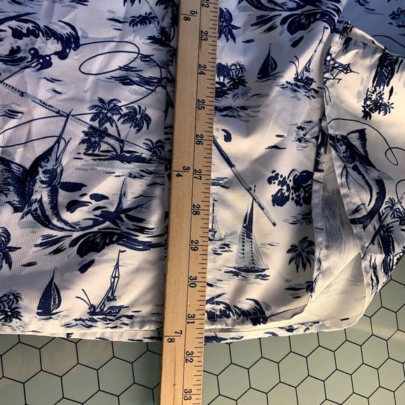 Chaps Shirt Mens XL White Blue Fish Print UPF50+ Hawaiian Fishing Button Down - Picture 6 of 11